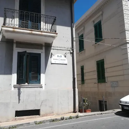 A Due Passi Dal Mare シッラ