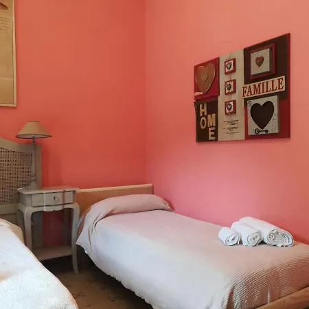 A Due Passi Dal Mare * シッラ