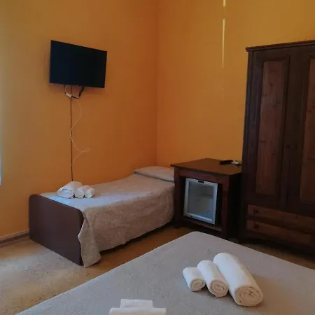 A Due Passi Dal Mare Bed and Breakfast *